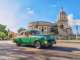 Küba Turları: Karayiplerin Renkli Dünyasına Yolculuk